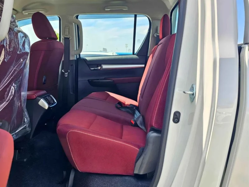 2026 Toyota Hilux SR5 TRD WOOD INTERIOR 4.0-liter V6 Petrol Engine White Red Pickup Truck