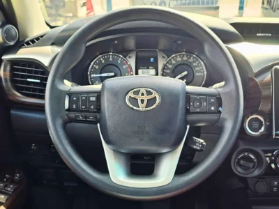 2026 Toyota Hilux SR5 TRD WOOD INTERIOR 4.0-liter V6 Petrol Engine White Red Pickup Truck