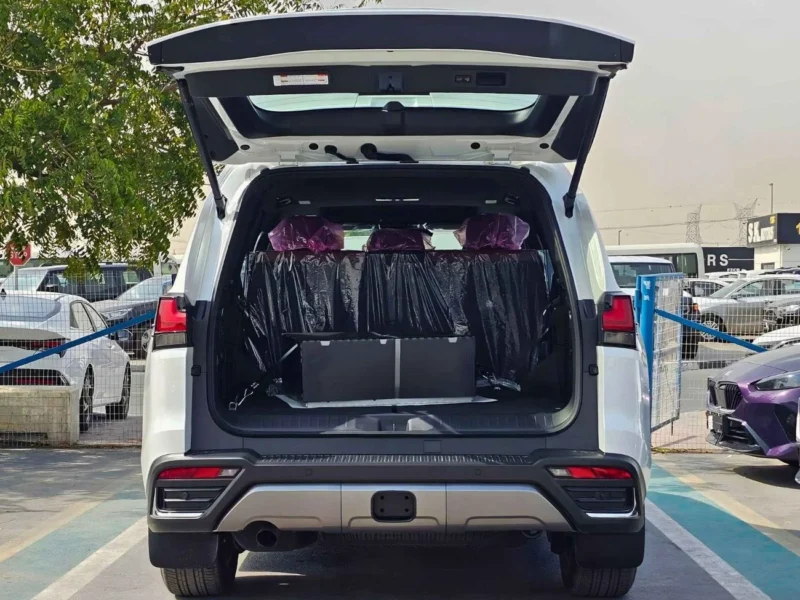 2026 Lexus LX 500 MARK LEVINSON 3.3L twin-turbo V6 Diesel Engine White Red SUV Automatic GCC