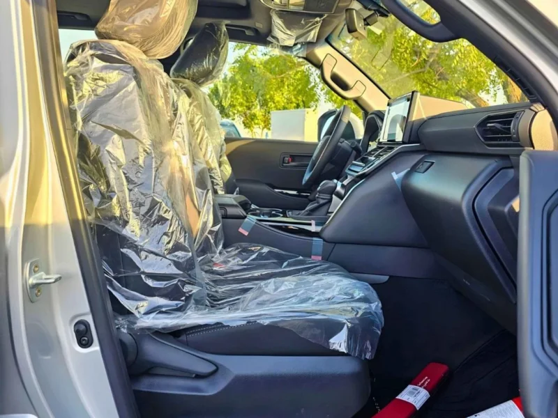 2025 Toyota Land Cruiser GXR 4.0 Liters 6 Cylinder Petrol Engine Silver Black SUV Automatic GCC