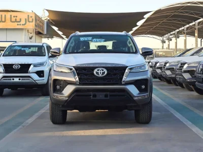 2024 Toyota Fortuner 2.7 Litres 4 Cylinder Petrol Engine Bronze Black SUV Automatic GCC