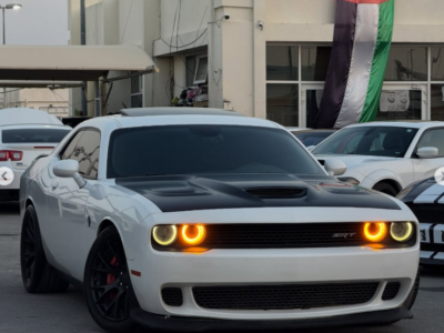 2016 Dodge Challenger SRT Hellcat 6.2 Liter V8 Supercharged HEMI White Red Coupe GCC