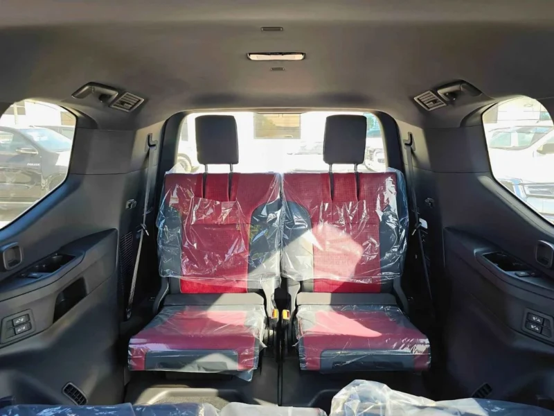 2024 Toyota Land Cruiser 300 VXR 3.3 Litres twin-turbo V6 Diesel Engine White Red SUV GCC