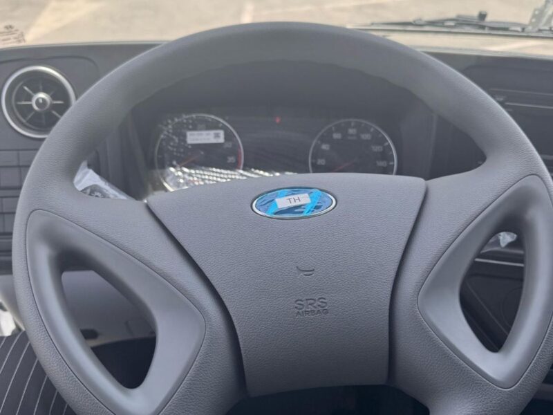 2026 Hyundai County 3.9 Litres 4 Cylinders Diesel Turbo CRDi Engine White Grey Bus GCC