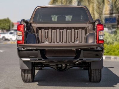 2025 Mitsubishi L200 Sportero 2.4L 4-cylinder Turbocharged Diesel Brown Black Pickup Truck