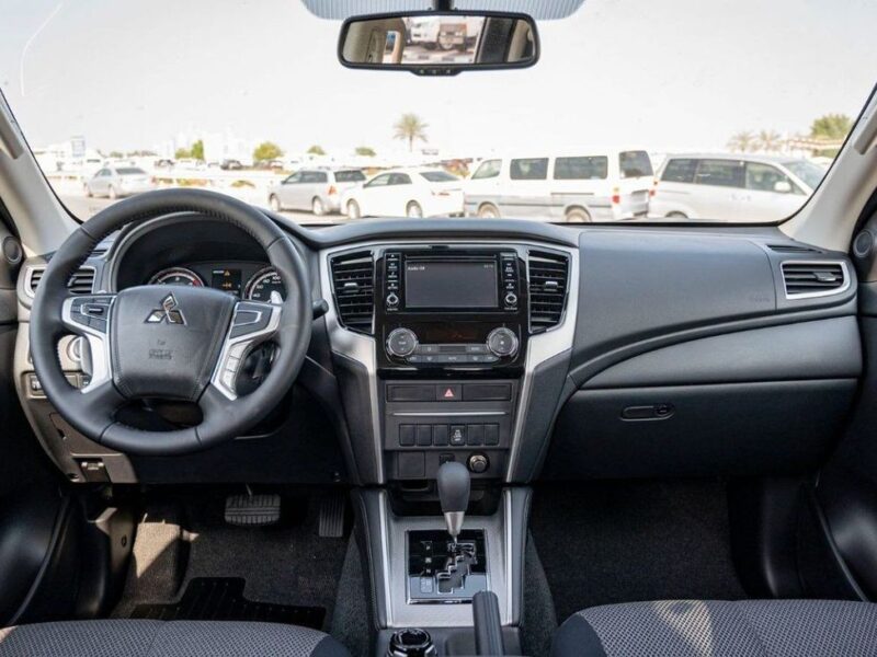 2023 Mitsubishi L200 Sportero Double Cab 2.4 Liters 4 Cylinders Diesel Engine Silver Black Pickup