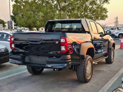 2025 Toyota Hilux GR SPORT 4.0 Litres 6-Cylinder Petrol Engine Black Pickup Truck Automatic GCC