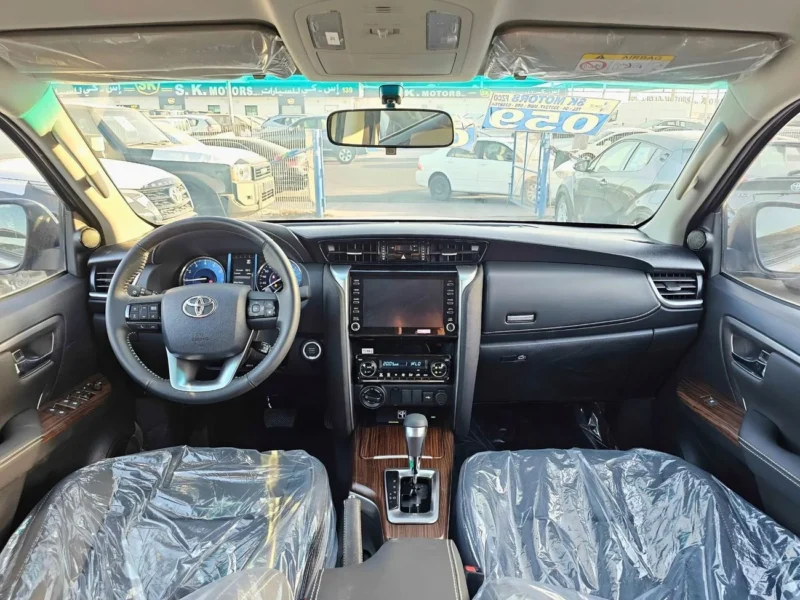 2024 Toyota Fortuner 2.7 Litres 4 Cylinder Petrol Engine Bronze Black SUV Automatic GCC