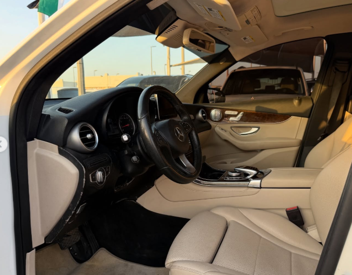2018 Mercedes-Benz GLC 300 2.0L inline-4 turbo Petrol Engine White Beige SUV American Specs