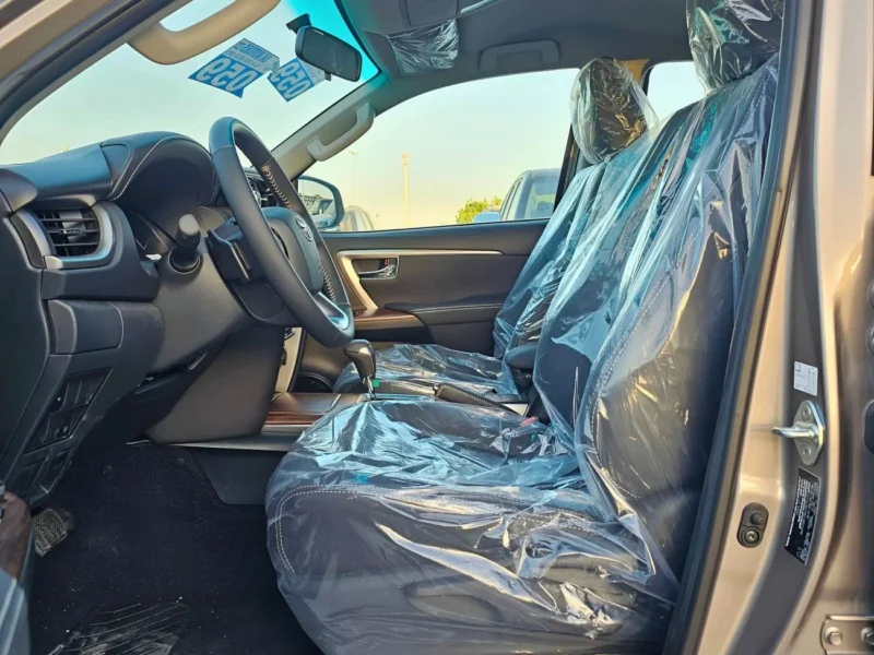 2024 Toyota Fortuner 2.7 Litres 4 Cylinder Petrol Engine Bronze Black SUV Automatic GCC