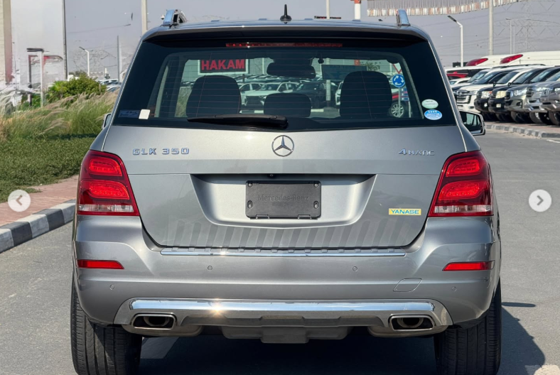 2015 Mercedes-Benz GLK350 3.5 Liters V6 Petrol Engine Grey Luxury SUV Excellent Condition