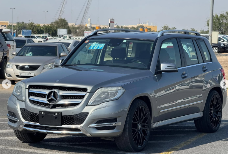 2015 Mercedes-Benz GLK350 3.5 Liters V6 Petrol Engine Grey Luxury SUV Excellent Condition