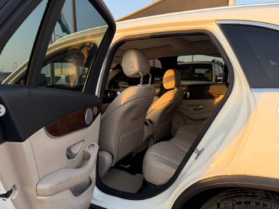 2018 Mercedes-Benz GLC 300 2.0L inline-4 turbo Petrol Engine White Beige SUV American Specs