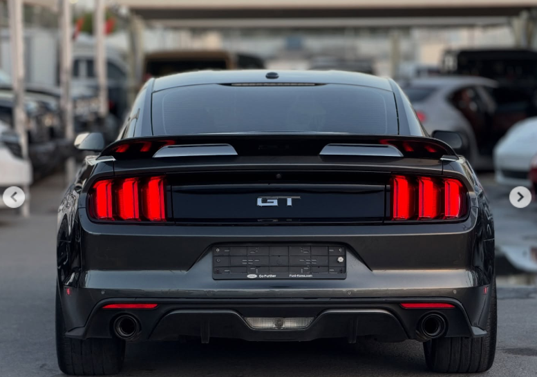 2017 Ford Mustang GT 5.0 Liters V8 Petrol Engine Black Fastback Coupe RWD