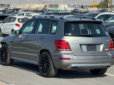 2015 Mercedes-Benz GLK350 3.5 Liters V6 Petrol Engine Grey Luxury SUV Excellent Condition