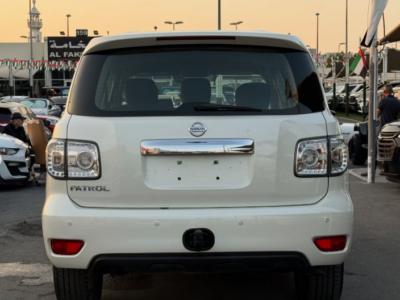 2019 Nissan Patrol SE 4.0 Liters V6 Petrol Engine White Grey SUV GCC Specs Automatic