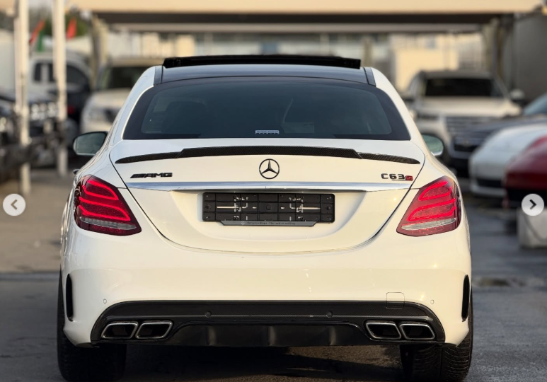 2017 Mercedes-AMG C63S 4.0 Liter V8 twin-turbocharged Engine White Black Sedan