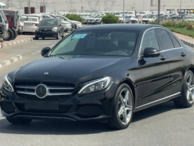 2013 Mercedes-Benz C250 1.8-liter turbocharged 4-cylinder Petrol Engine Black Sedan