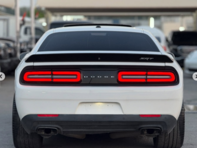 2016 Dodge Challenger SRT Hellcat 6.2 Liter V8 Supercharged HEMI White Red Coupe GCC