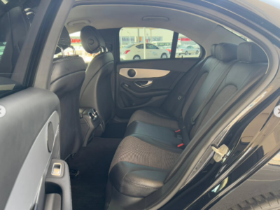 2013 Mercedes-Benz C250 1.8-liter turbocharged 4-cylinder Petrol Engine Black Sedan