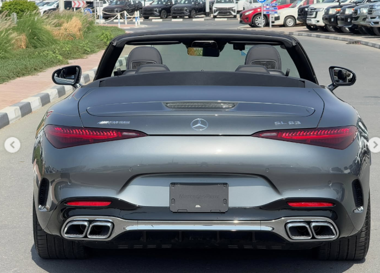 2023 Mercedes-Benz SL 63 AMG 4.0-liter twin-turbocharged V8 Petrol Engine Grey Convertible