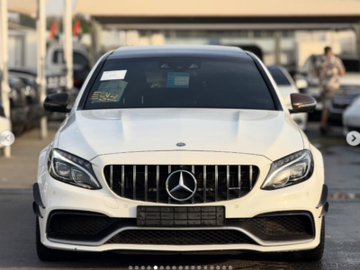 2017 Mercedes-AMG C63S 4.0 Liter V8 twin-turbocharged Engine White Black Sedan