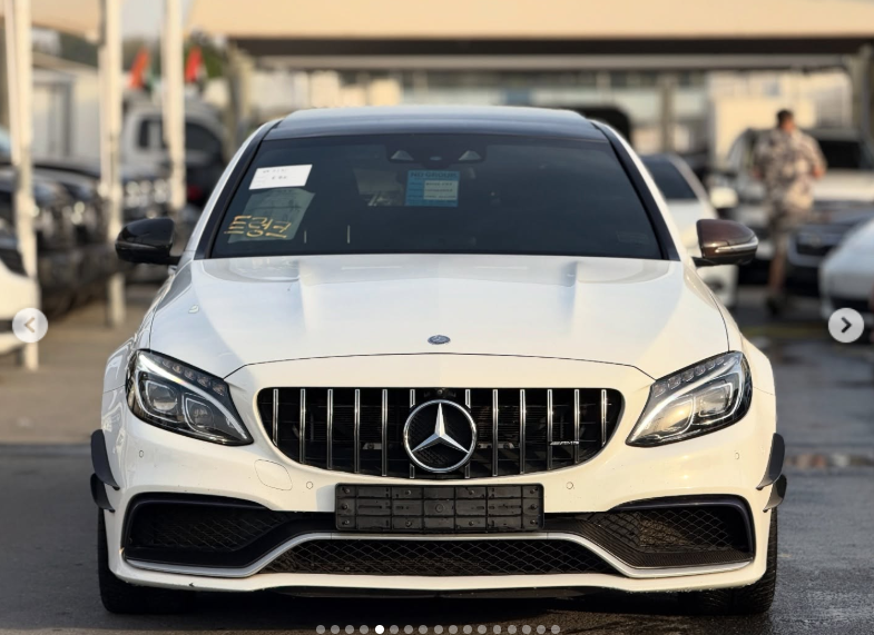 2017 Mercedes-AMG C63S 4.0 Liter V8 twin-turbocharged Engine White Black Sedan