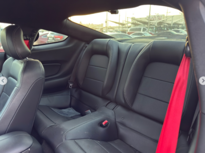 2017 Ford Mustang GT 5.0 Liters V8 Petrol Engine Black Fastback Coupe RWD