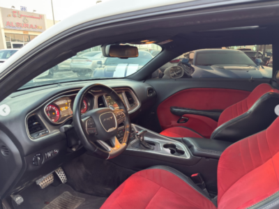 2016 Dodge Challenger SRT Hellcat 6.2 Liter V8 Supercharged HEMI White Red Coupe GCC