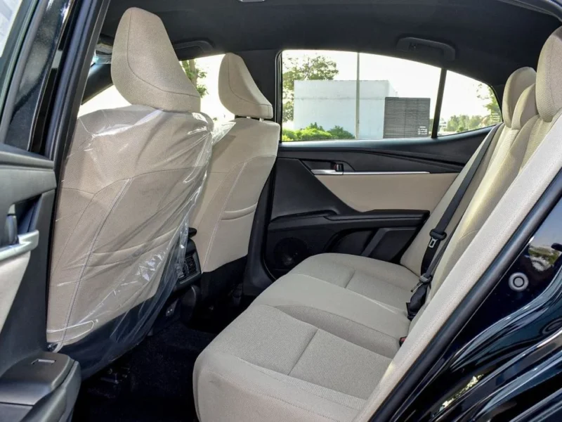 2025 Toyota Camry 2.5L In-line 4-cylinder Petrol Engine Black Beige Sedan GCC Specs