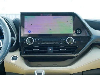 2025 Toyota Highlander 2.5-liter 4-cylinder Hybrid Engine White Beige SUV GCC Specs