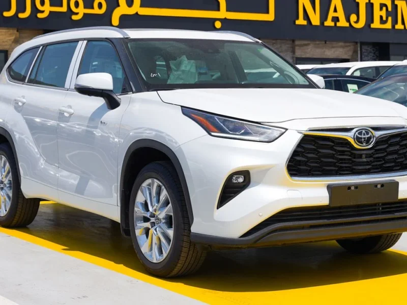 2025 Toyota Highlander 2.5-liter 4-cylinder Hybrid Engine White Beige SUV GCC Specs