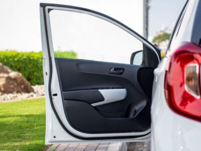 2023 Kia Picanto 1.2 Litres 4-cylinder Petrol Engine White Black Hatchback Automatic