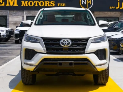 2026 Toyota Fortuner 2.7 Litres 4-cylinder Engine Petrol White Tan SUV GCC Specs