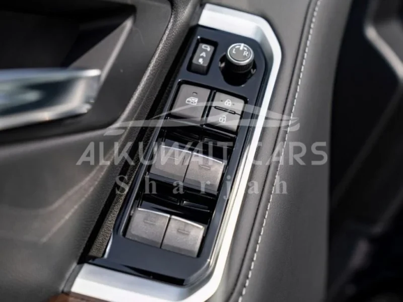 2024 Toyota Land Cruiser 300 VX 4.0 Litres 6 Cylinders Petrol Engine Grey Black SUV Automatic