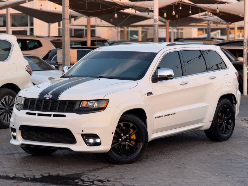 2015 Jeep Grand Cherokee 3.6 Liters V6 Pentastar Petrol Engine White Beige SUV