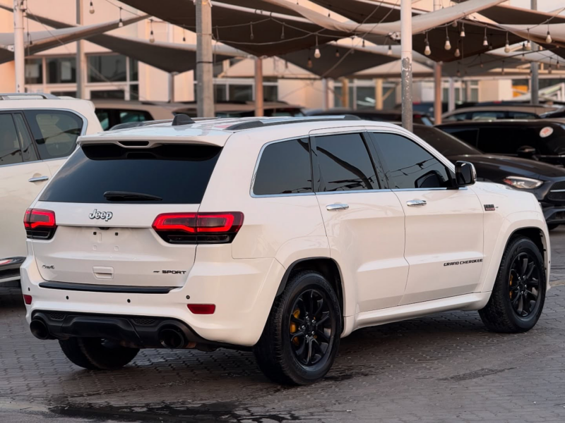 2015 Jeep Grand Cherokee 3.6 Liters V6 Pentastar Petrol Engine White Beige SUV