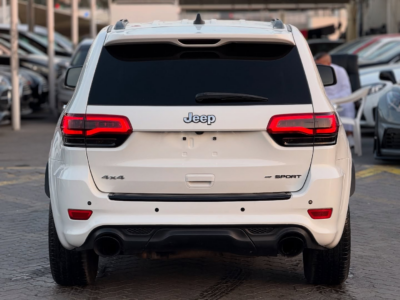 2015 Jeep Grand Cherokee 3.6 Liters V6 Pentastar Petrol Engine White Beige SUV