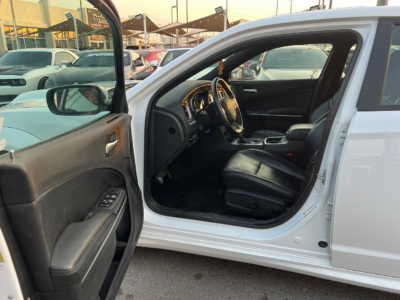 2021 Dodge Charger 3.6L Pentastar V6 Petrol Engine White Black Luxury Sedan Automatic