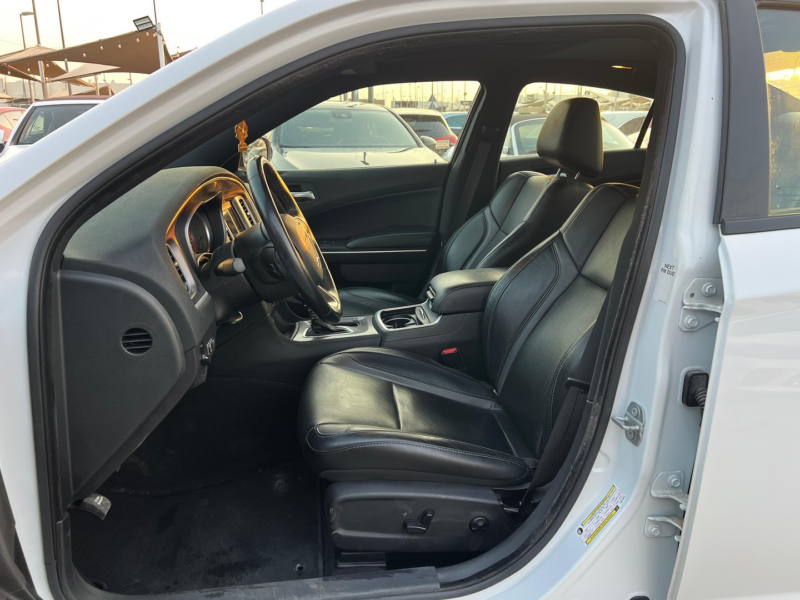 2021 Dodge Charger 3.6L Pentastar V6 Petrol Engine White Black Luxury Sedan Automatic