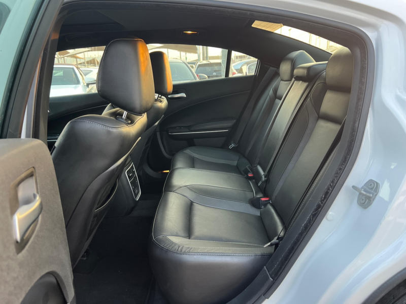 2021 Dodge Charger 3.6L Pentastar V6 Petrol Engine White Black Luxury Sedan Automatic