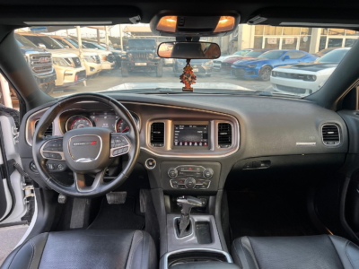 2021 Dodge Charger 3.6L Pentastar V6 Petrol Engine White Black Luxury Sedan Automatic