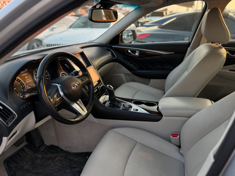 2018 Infiniti Q50 3.0 Liters Twin-Turbo V6 Petrol Engine Silver Beige Luxury Sedan