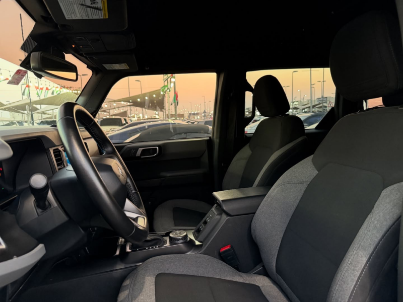 2022 Ford Bronco 2.3 Litres EcoBoost 4-cylinder Petrol Engine Black Grey SUV