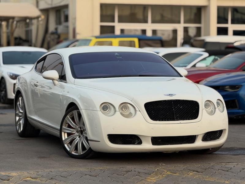 2006 Bentley Continental GT 6.0 Litres 12 cylinders Petrol Engine White Red Luxury Coupe