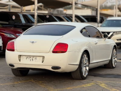 2006 Bentley Continental GT 6.0 Litres 12 cylinders Petrol Engine White Red Luxury Coupe