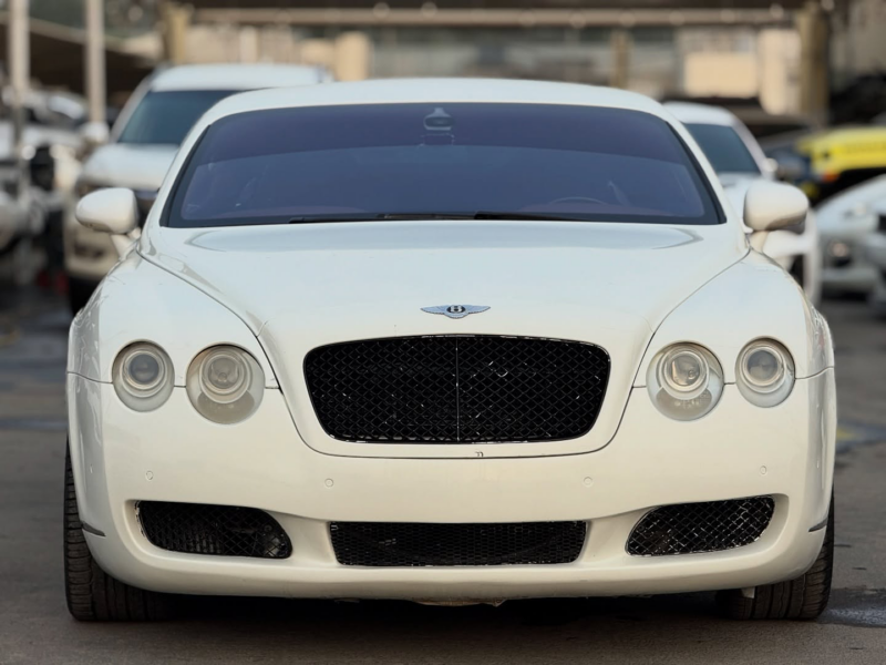 2006 Bentley Continental GT 6.0 Litres 12 cylinders Petrol Engine White Red Luxury Coupe