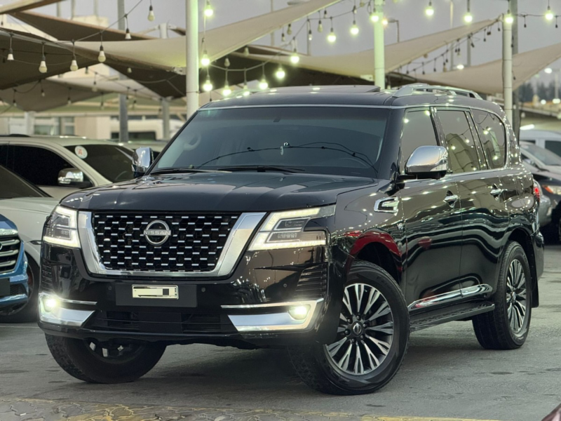 2015 Nissan Patrol Platinum 5.6-liter V8 Petrol Engine Black Tan SUV GCC Specs