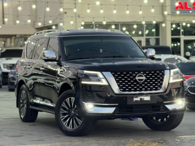 2015 Nissan Patrol Platinum 5.6-liter V8 Petrol Engine Black Tan SUV GCC Specs