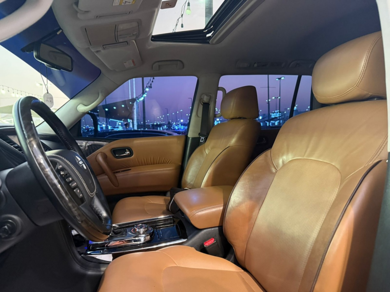 2015 Nissan Patrol Platinum 5.6-liter V8 Petrol Engine Black Tan SUV GCC Specs